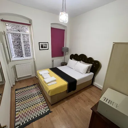 Rodin Apartment *